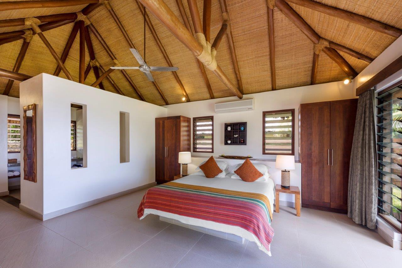Eratap Beach Resort Port Vila Esterno foto